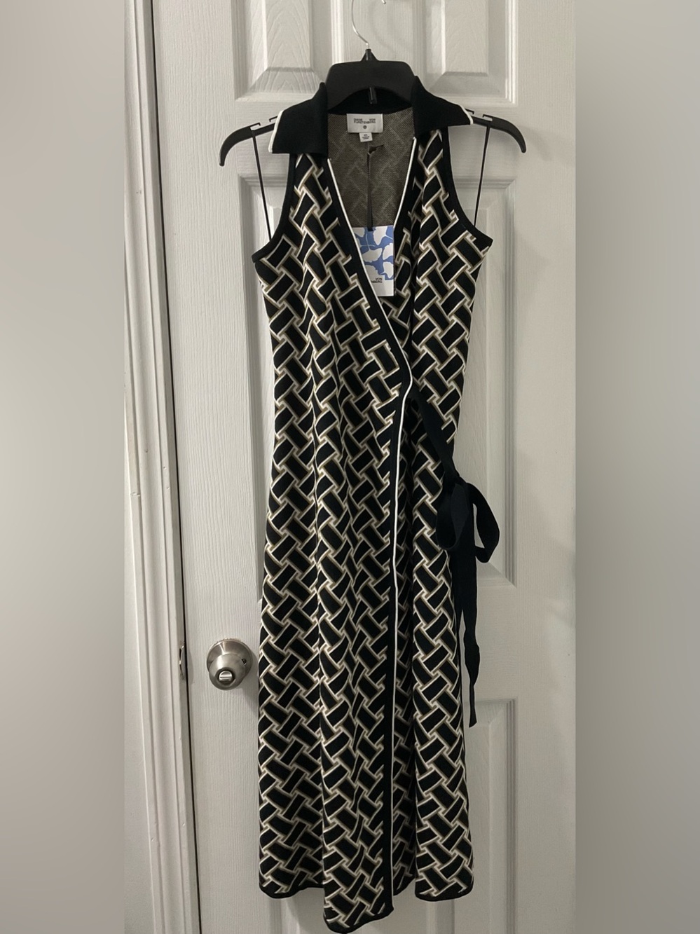 Diane Von Furstenberg Black & Cream Sleeveless Wrap Maxi Dress